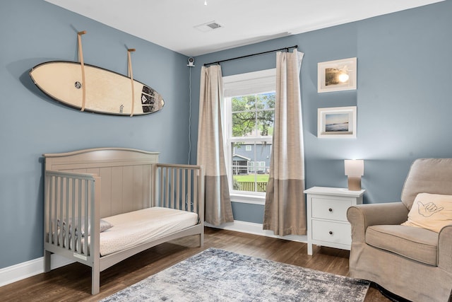 3873 Hanoverian Dr, Mount Pleasant, SC 29429 - bedroom featuring wood finished floors and baseboards