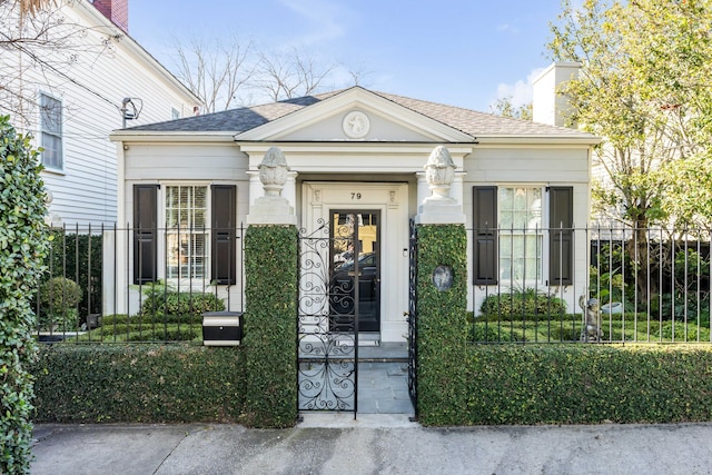 view of front of property