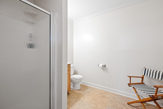 full bath with crown molding, baseboards, a stall shower, and toilet