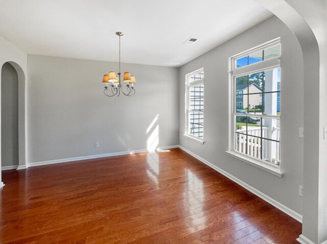 unfurnished bedroom with carpet flooring