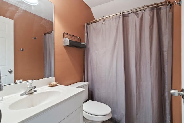 1431 Whispering Oak Trl, Mount Pleasant, SC 29466 - bathroom featuring vanity and curtained shower