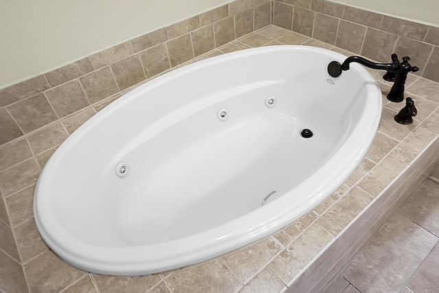 4252 Faber Place Dr Unit 203, North Charleston, SC 29405 - full bathroom with a whirlpool tub