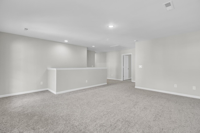 empty room featuring carpet floors