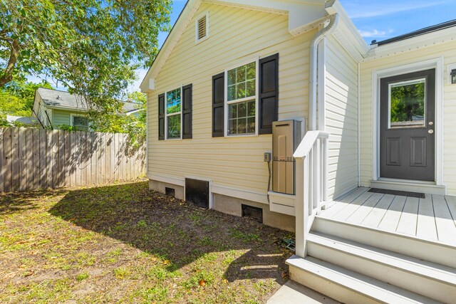 1324 Maxwell St, North Charleston, SC 29405 - view of home's exterior with fence