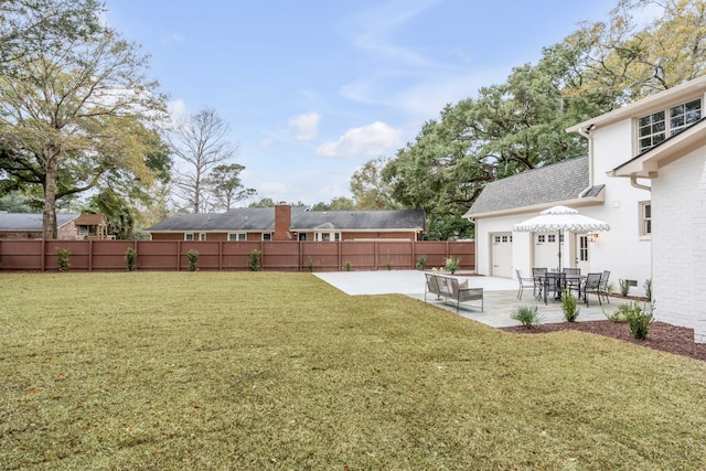 view of yard with a patio