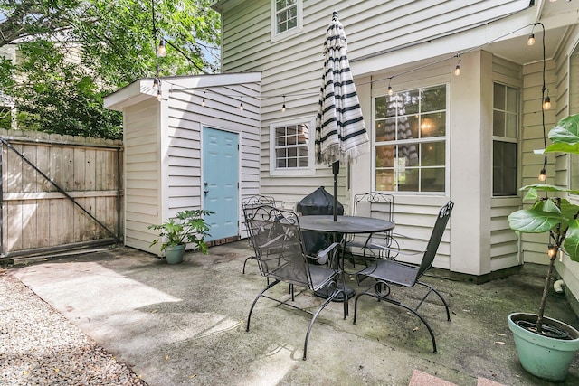 1433 Oaklanding Rd, Mount Pleasant, SC 29464 - view of patio with outdoor dining space