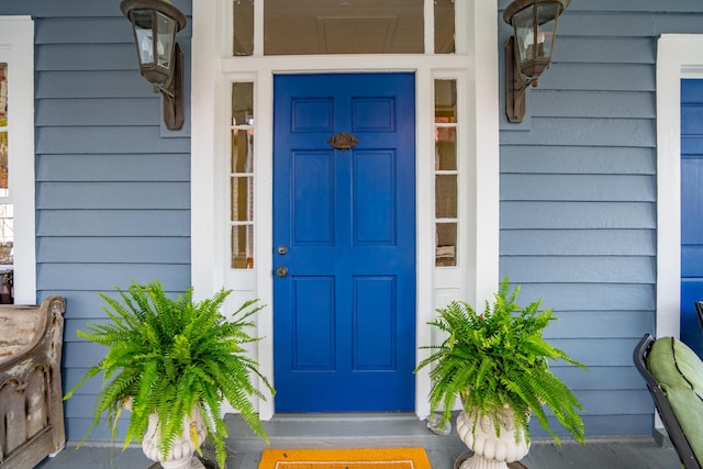 view of property entrance