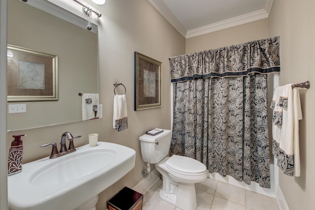 101 Firestone Ct, Summerville, SC 29483 - full bath with a sink, toilet, baseboards, crown molding, and tile patterned floors