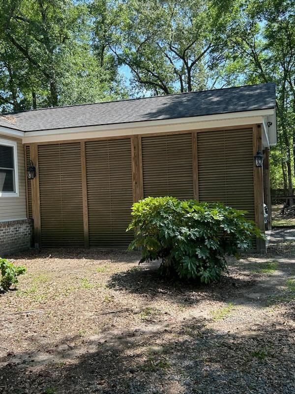 5423 Buckeye Rd, Hollywood, SC 29449 - view of garage