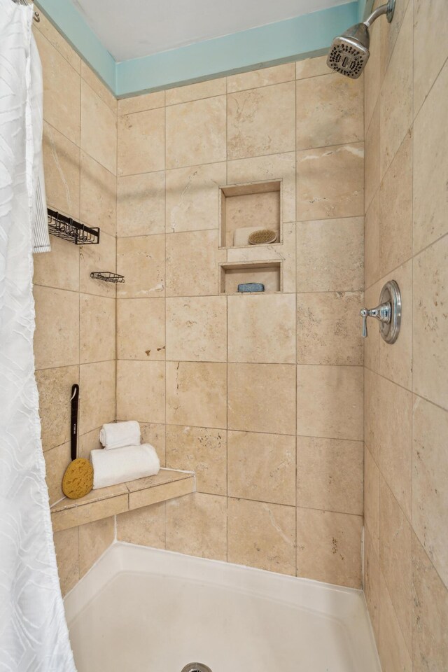 8 Tovey Rd, Charleston, SC 29407 - bathroom featuring tiled shower