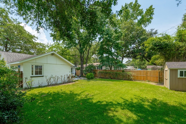8 Tovey Rd, Charleston, SC 29407 - view of yard with a storage shed