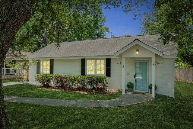 8 Tovey Rd, Charleston, SC 29407 - ranch-style house featuring roof with shingles