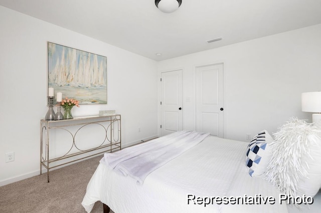 view of carpeted bedroom