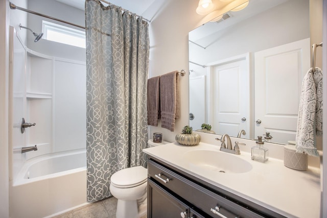 106 Sago Ct, Summerville, SC 29486 - bathroom featuring vanity, shower / bath combo with shower curtain, and toilet