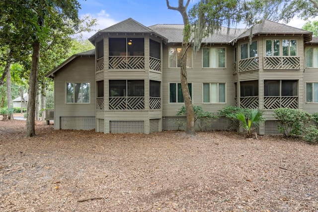 5558 Green Dolphin Way, Kiawah Island, SC 29455 - back of property with a shingled roof