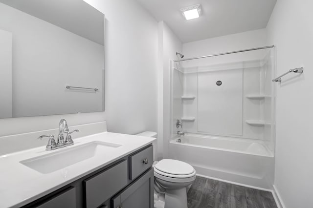 185 Surf Bird Rd Unit 506P, Summerville, SC 29486 - bathroom featuring shower / bathtub combination, vanity, wood finished floors, and toilet