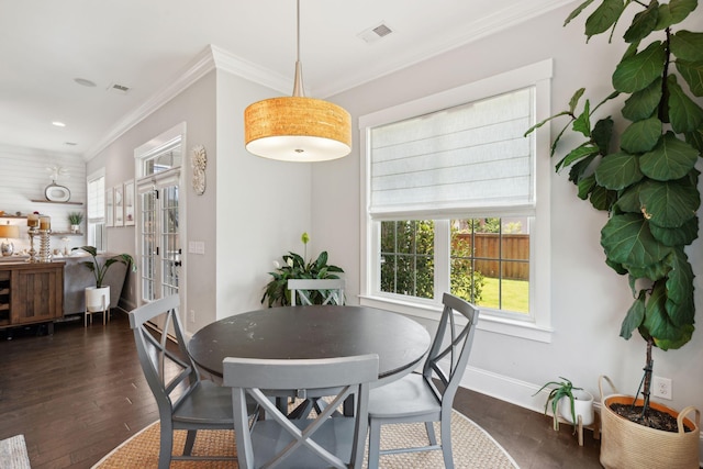 525 Yellow Tower Ter, Charleston, SC 29412 - dining space with dark wood-style floors, crown molding, and recessed lighting