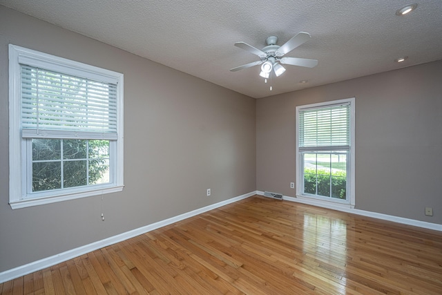 100 Nighthawk Ln, Summerville, SC 29485 - empty room featuring light wood-type flooring, baseboards, and visible vents