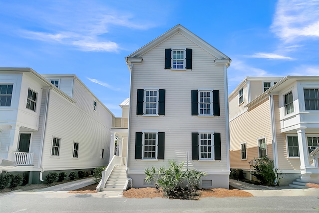 view of front of property