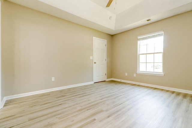258 Trickle Dr, Summerville, SC 29483 - unfurnished room with light wood-style flooring, baseboards, and a ceiling fan