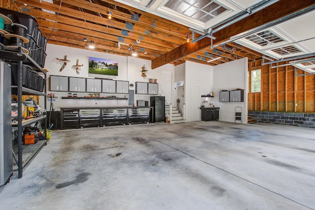 105 Bobcat Ln, Ravenel, SC 29470 - view of garage
