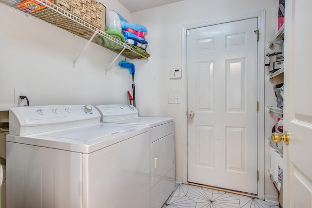 486 Maple Oak Ln, Charleston, SC 29414 - washroom with washing machine and dryer