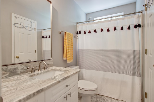 486 Maple Oak Ln, Charleston, SC 29414 - full bathroom with toilet, vanity, and a shower with curtain