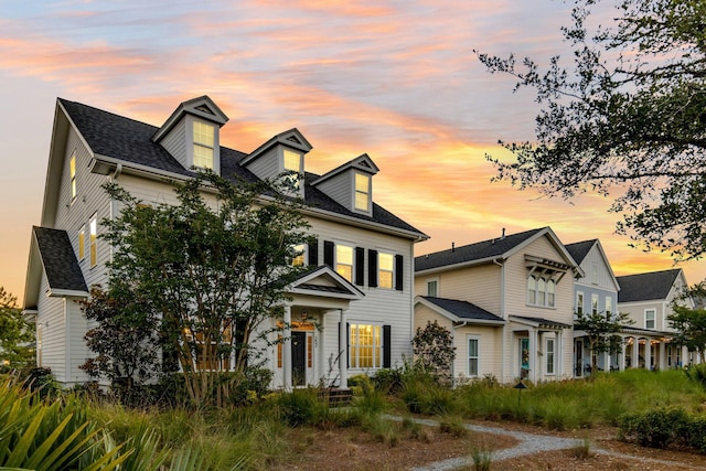 view of front of property