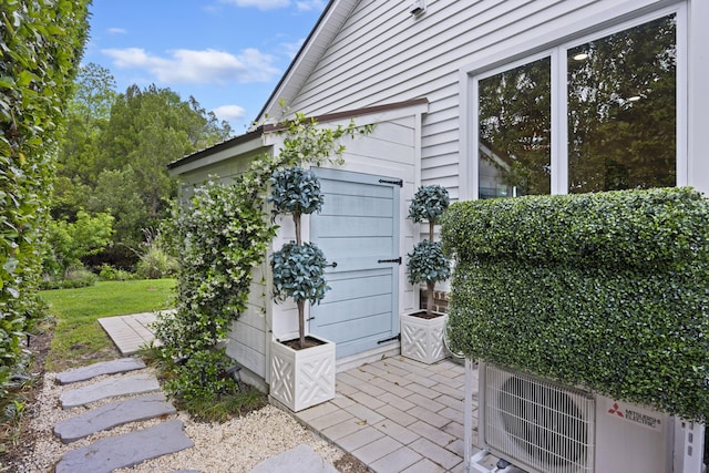 1075 Wayfarer Ln, Charleston, SC 29412 - doorway to property