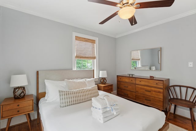 293 Grove St, Charleston, SC 29403 - bedroom with wood finished floors, crown molding, a ceiling fan, and baseboards