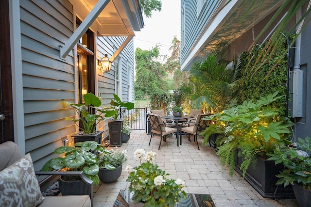 104 May Ln, Mount Pleasant, SC 29464 - view of patio / terrace with outdoor dining area