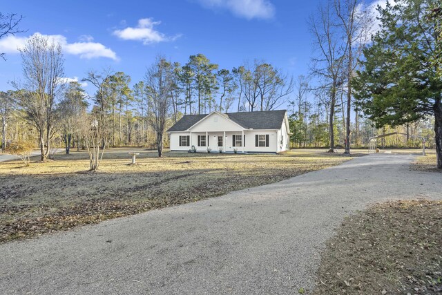 view of front of house featuring covered porch