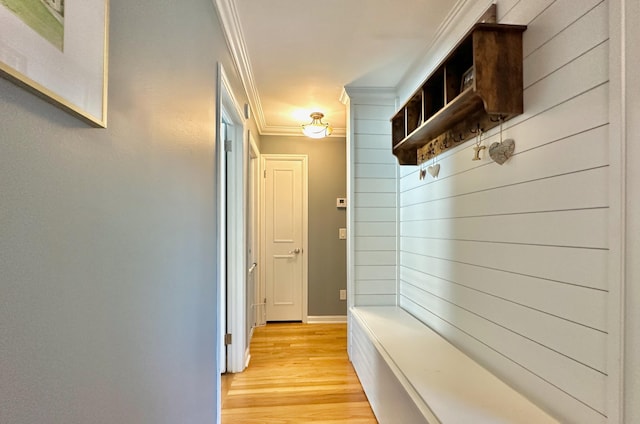2636 Elissa Dr, Charleston, SC 29414 - mudroom featuring ornamental molding, light wood-style flooring, and baseboards