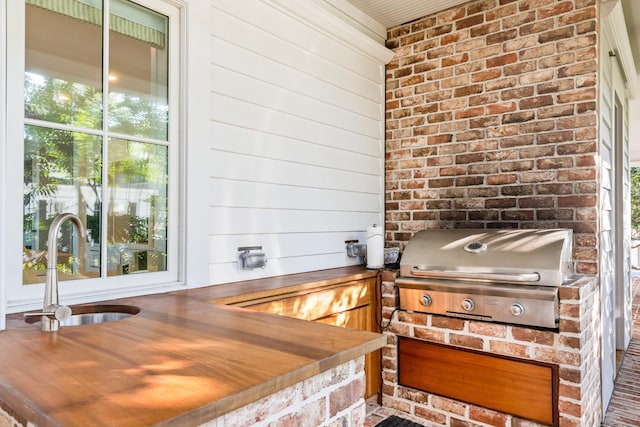 202 Bank St, Mount Pleasant, SC 29464 - view of patio / terrace with a sink