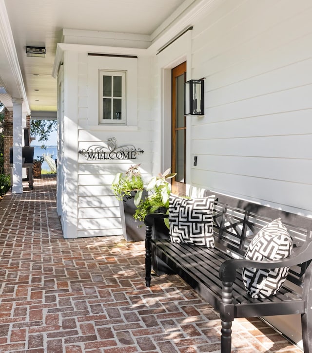 202 Bank St, Mount Pleasant, SC 29464 - view of porch