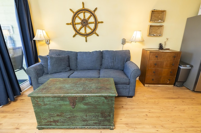 living area with light wood-style flooring