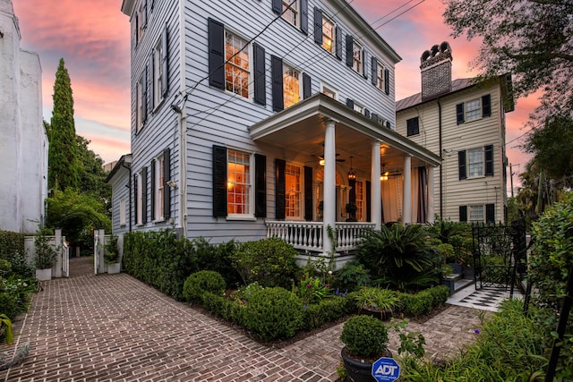 view of front of property with covered porch