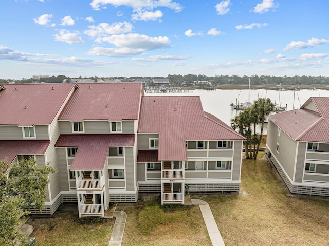 bird's eye view with a water view