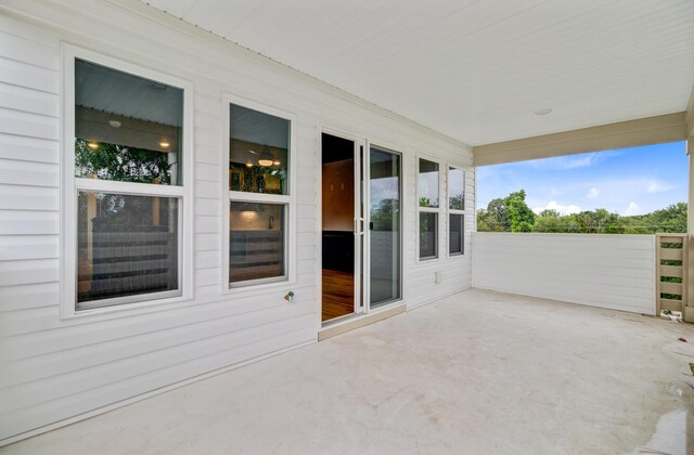 501 Joseph St, Charleston, SC 29412 - view of patio