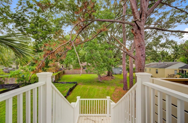 501 Joseph St, Charleston, SC 29412 - view of yard