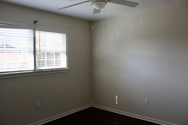 spare room featuring ceiling fan