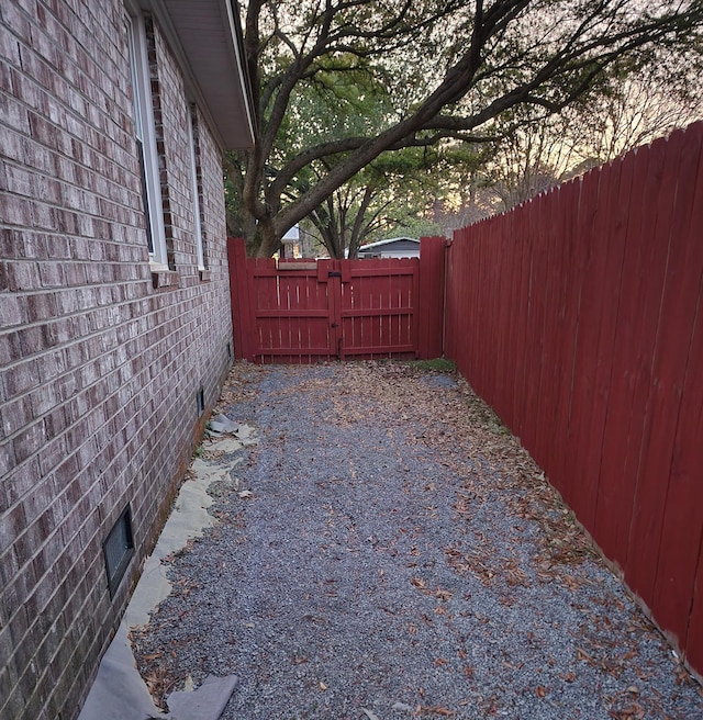 115 Clubhouse Rd, Summerville, SC 29483 - view of yard featuring fence and a gate