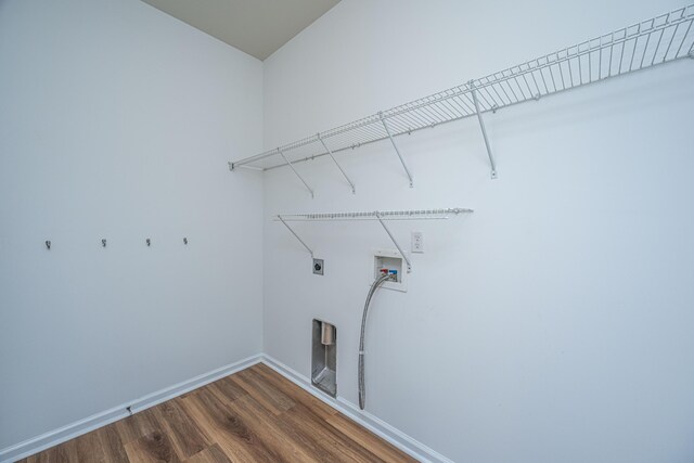 bedroom featuring ceiling fan and light colored carpet