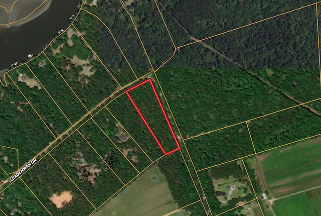 2127 Leadenwah Dr, Wadmalaw Island, SC 29487