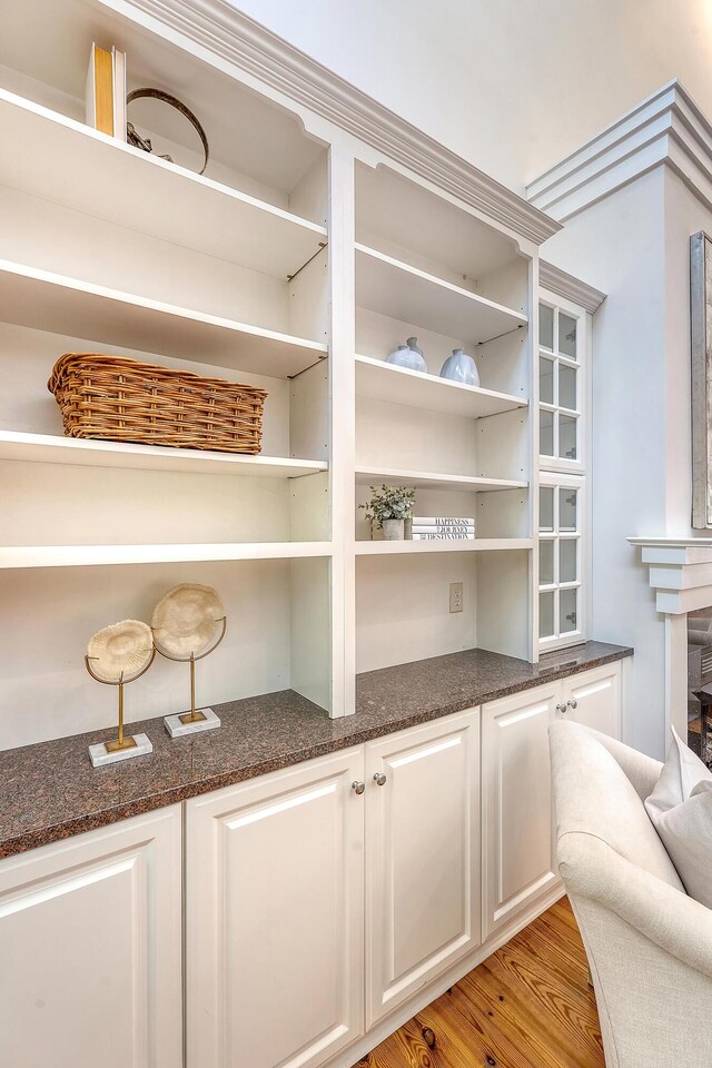 2701 Fountainhead Way, Mount Pleasant, SC 29466 - detailed view of wood finished floors