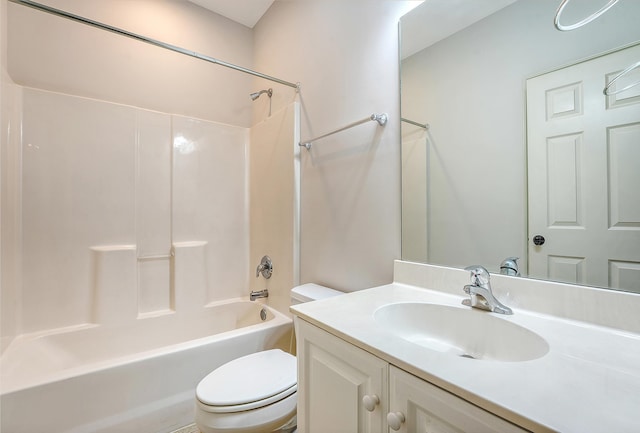2701 Fountainhead Way, Mount Pleasant, SC 29466 - bathroom with toilet, vanity, and tub / shower combination