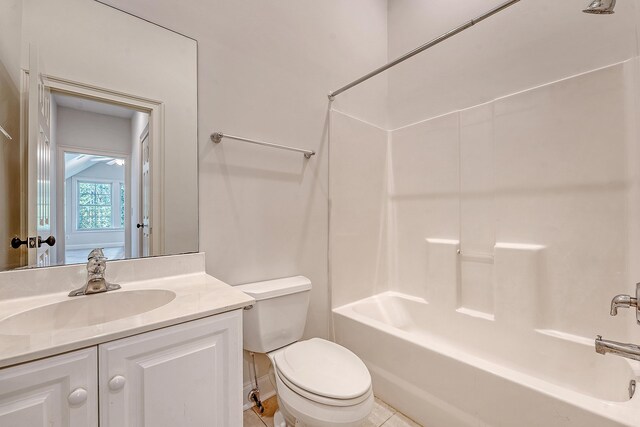 2701 Fountainhead Way, Mount Pleasant, SC 29466 - bathroom featuring shower / bathtub combination, vanity, and toilet