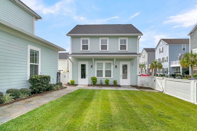 front of property with a front lawn