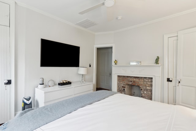 bedroom featuring ceiling fan and crown molding