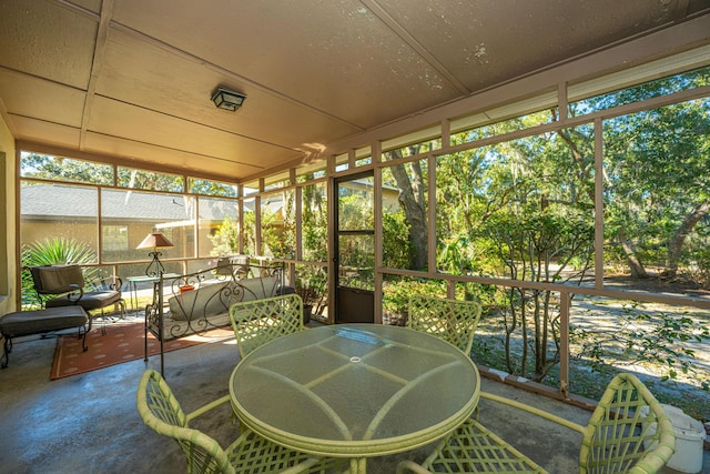 sunroom with a healthy amount of sunlight